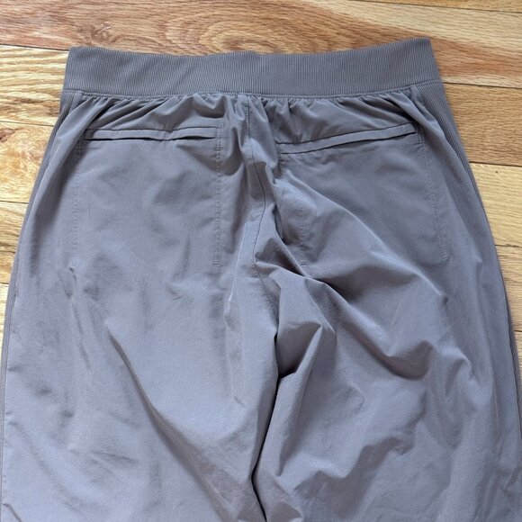 Athleta Size 6 Tan Active Pants - Picture 4 of 6